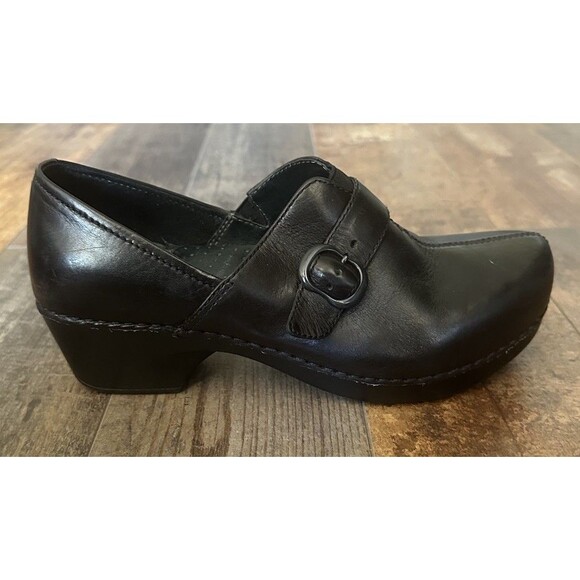 Dansko Tamara Black Full Grain Leather Clogs w/ Buckle Sz Eur 38, US 7.5-8 - Picture 1 of 9